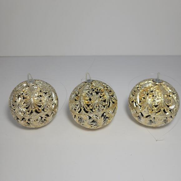 6 Gold Vintage 1980s Christmas 3D Holiday Ornament Bulbs - Picture 2 of 4